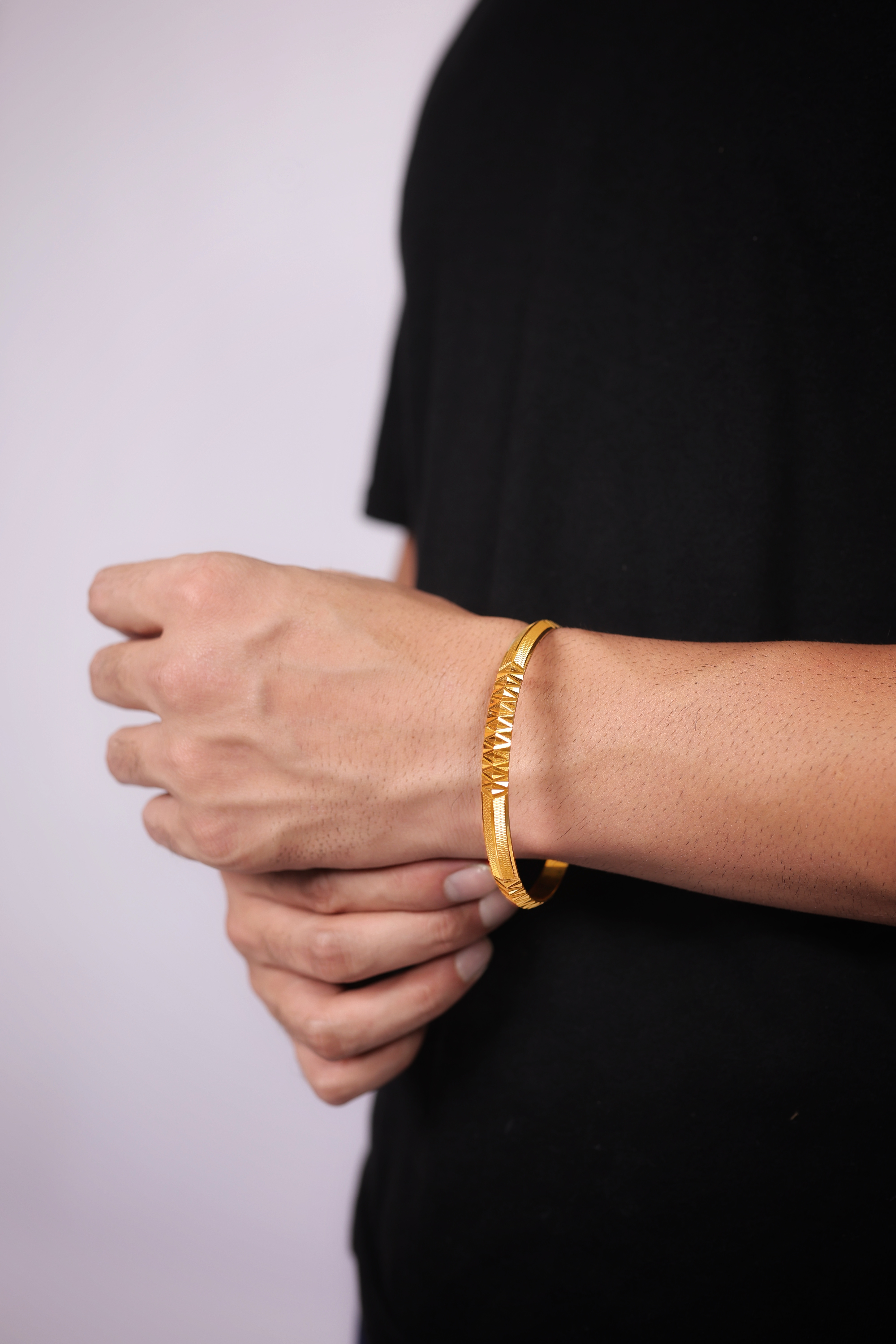 22K Gold Geometric Cut-Edge Men’s Kada