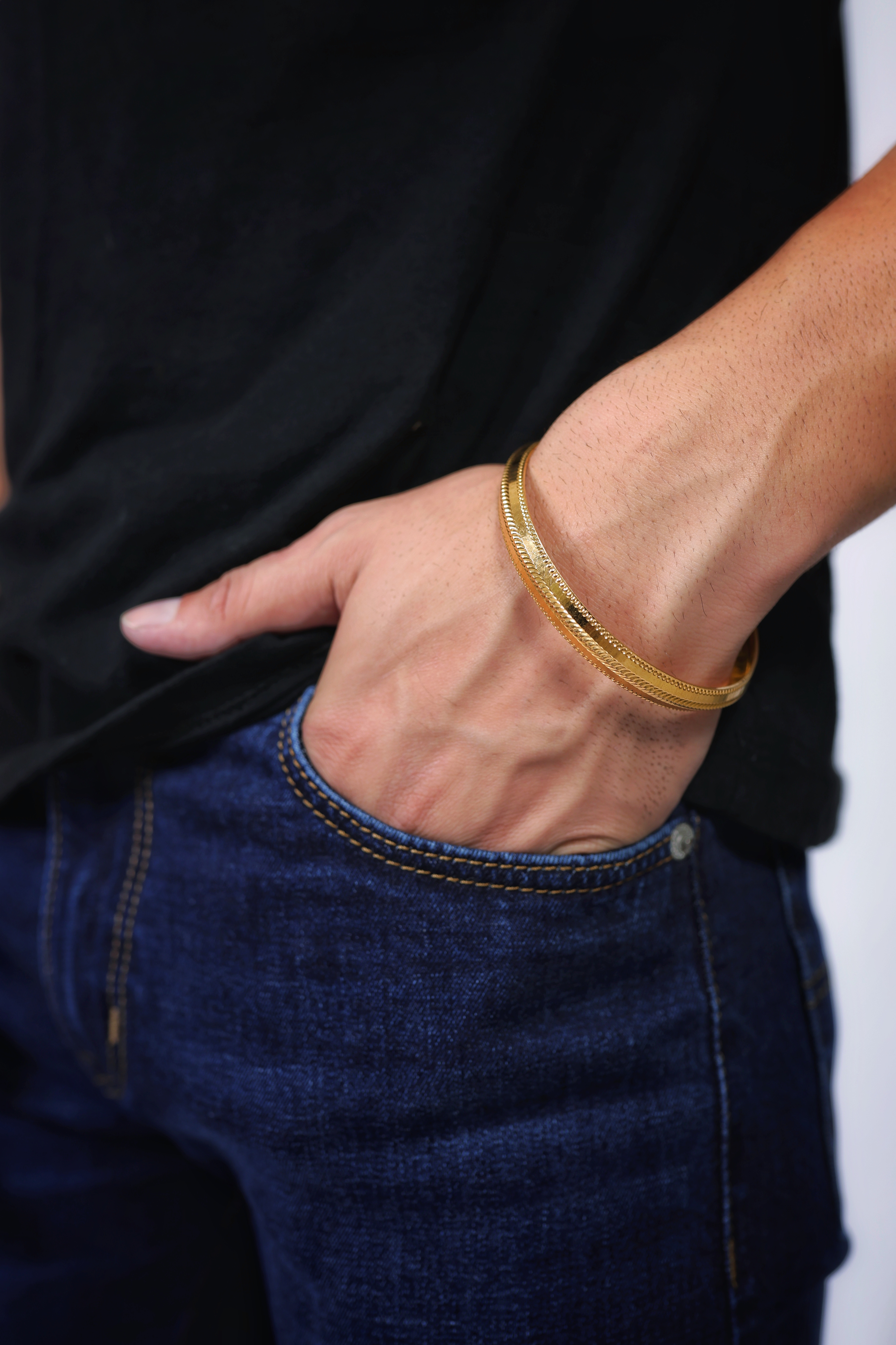 22K Gold Dual-Line Textured Classic Men’s Kada