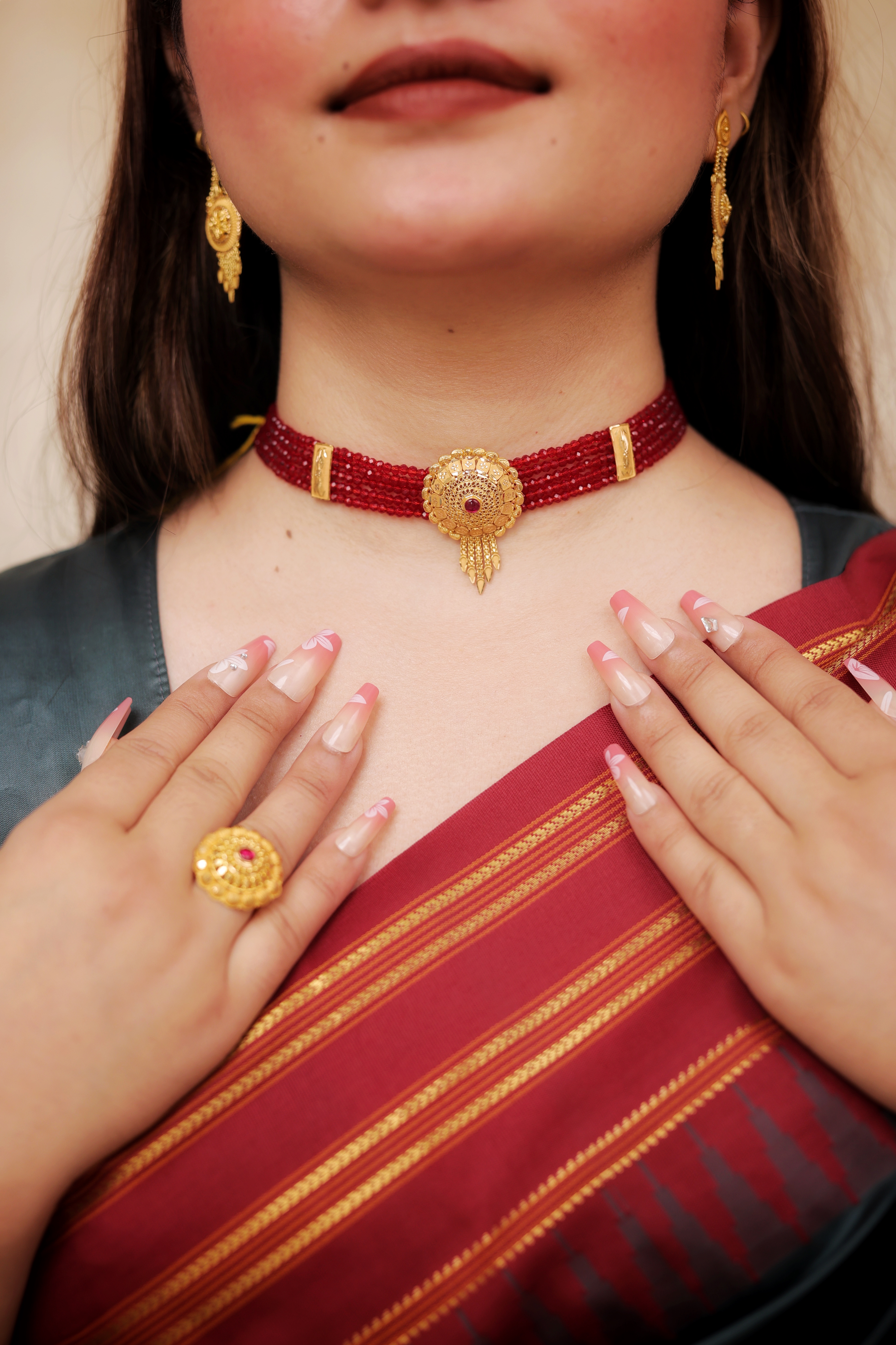 Traditional Red Beaded Chokhar with 22K Round Gold Motif | Rajasthani Bridal Choker | Jaishree Jewellers