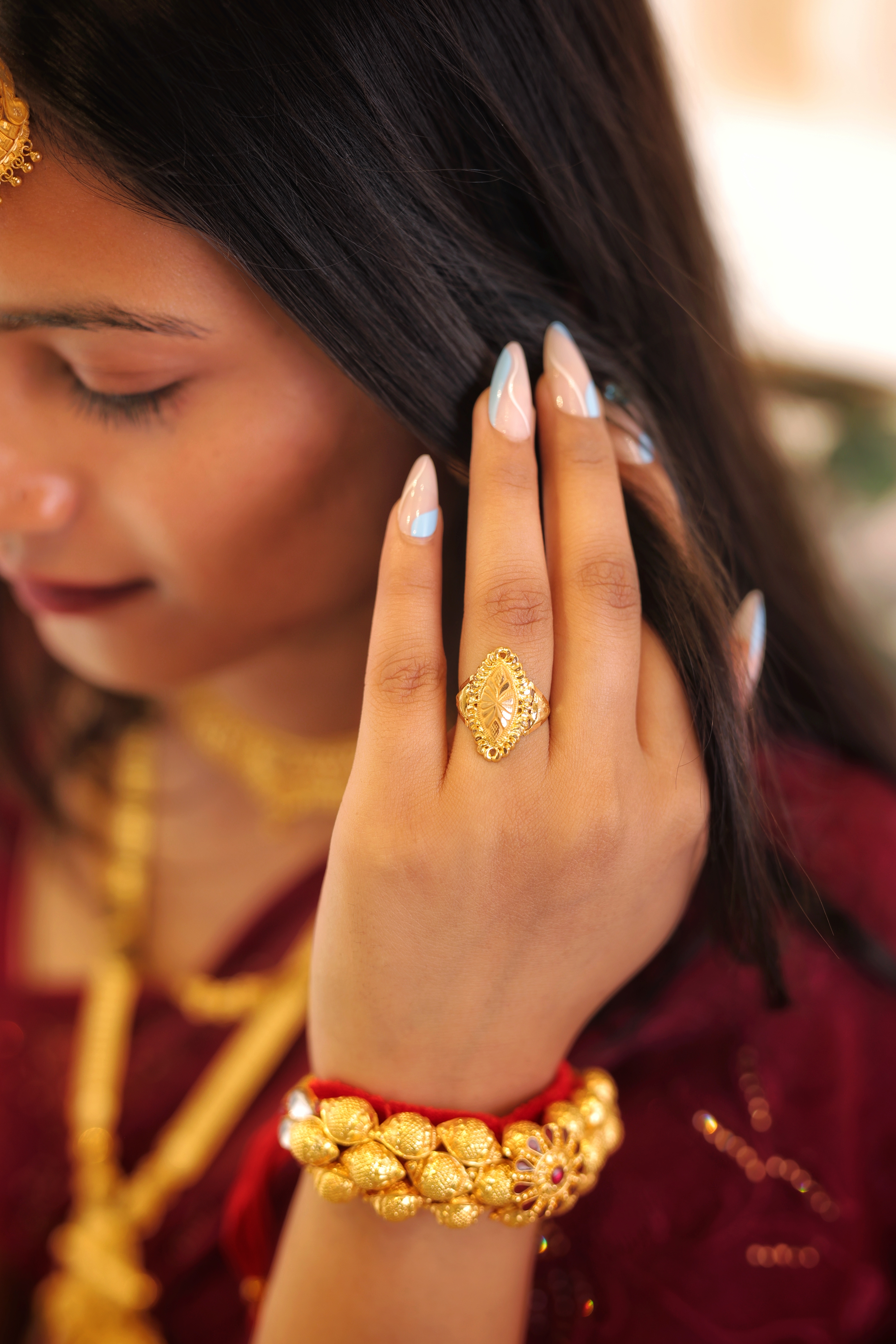 22K Gold Traditional Ladies Ring – Leaf Pattern Cutwork Design