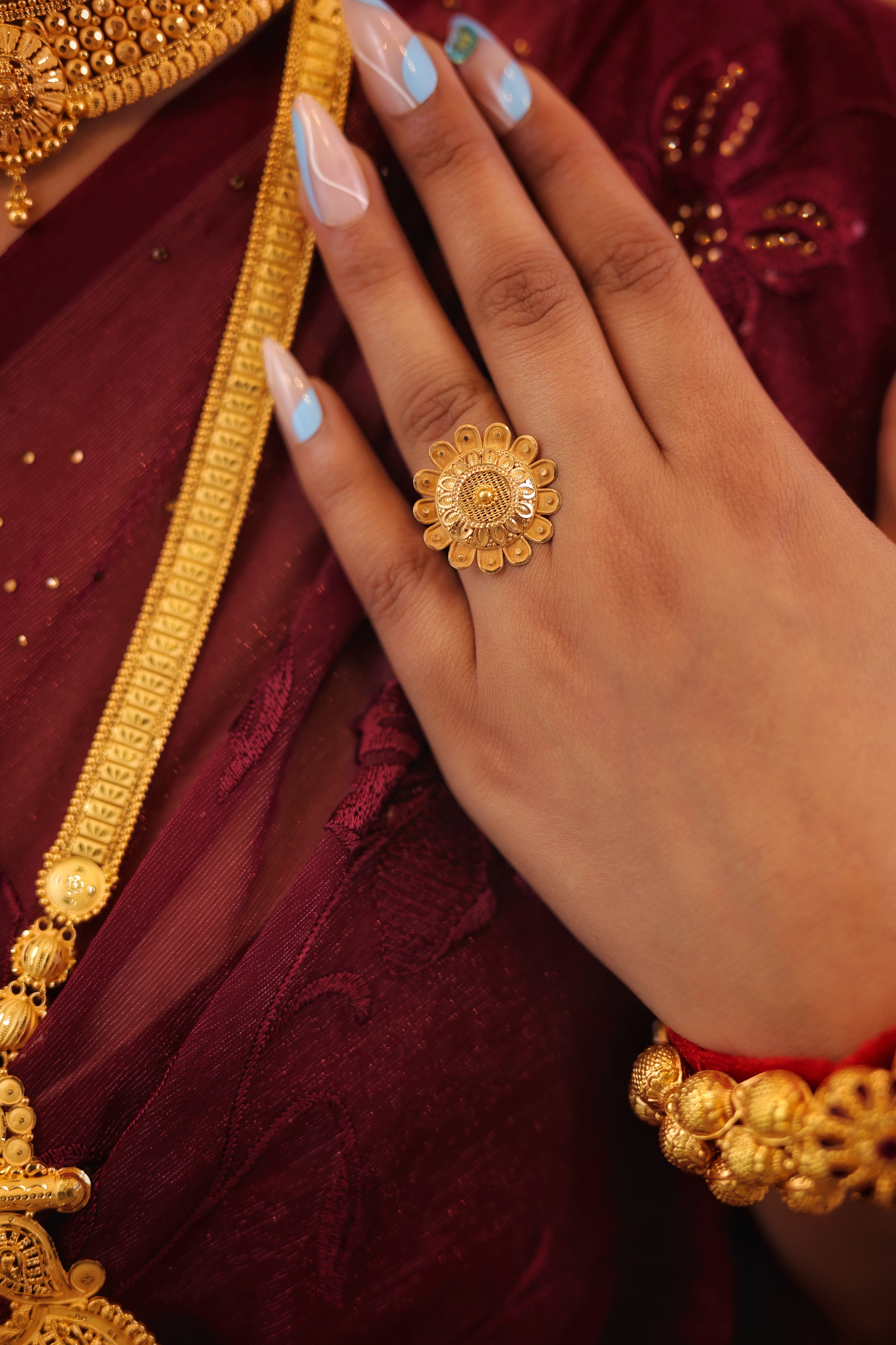 Traditional Flower Motif Cocktail Ring with Scalloped Petals