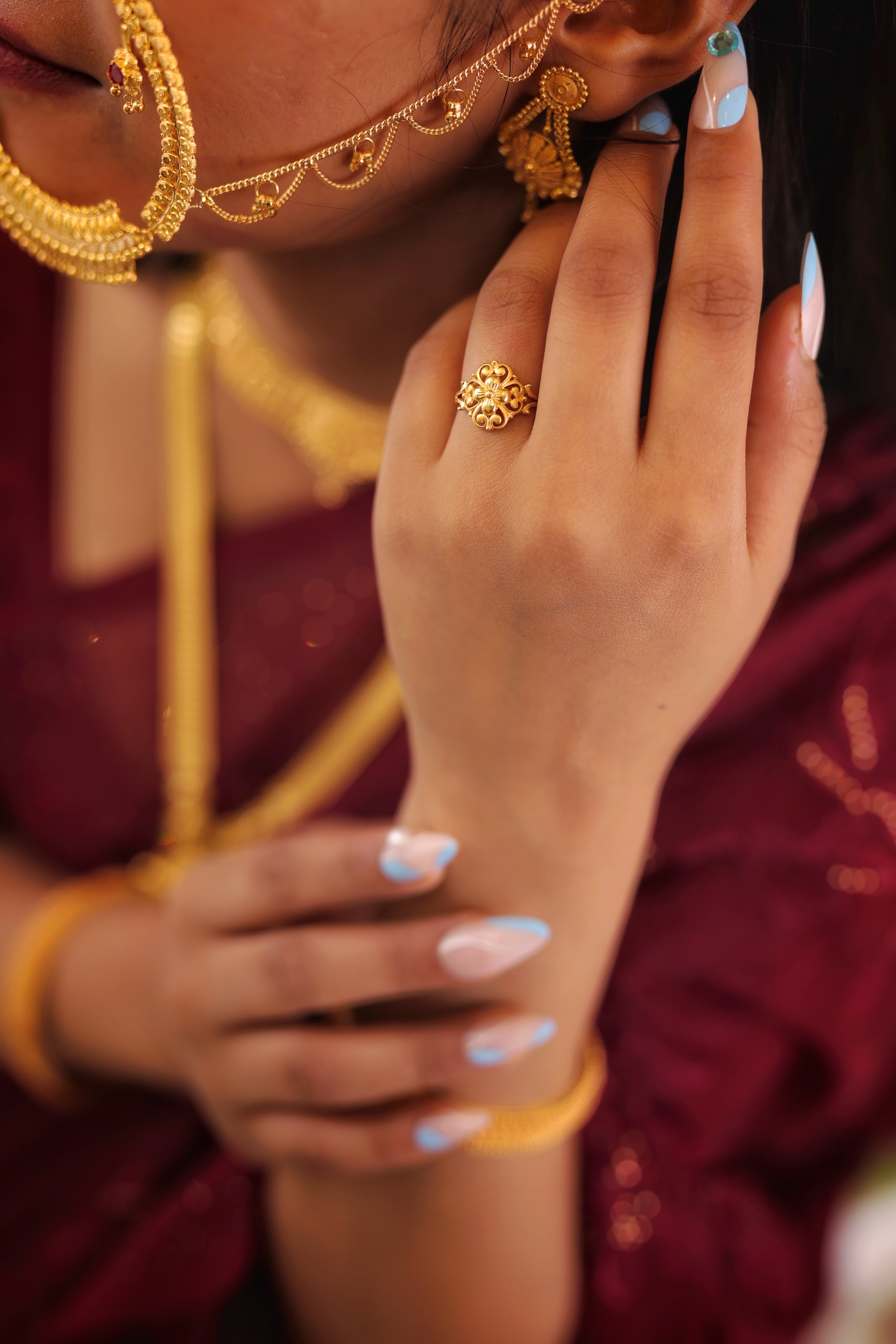 Intricate Floral and Scrollwork Gold Ladies Casting Ring