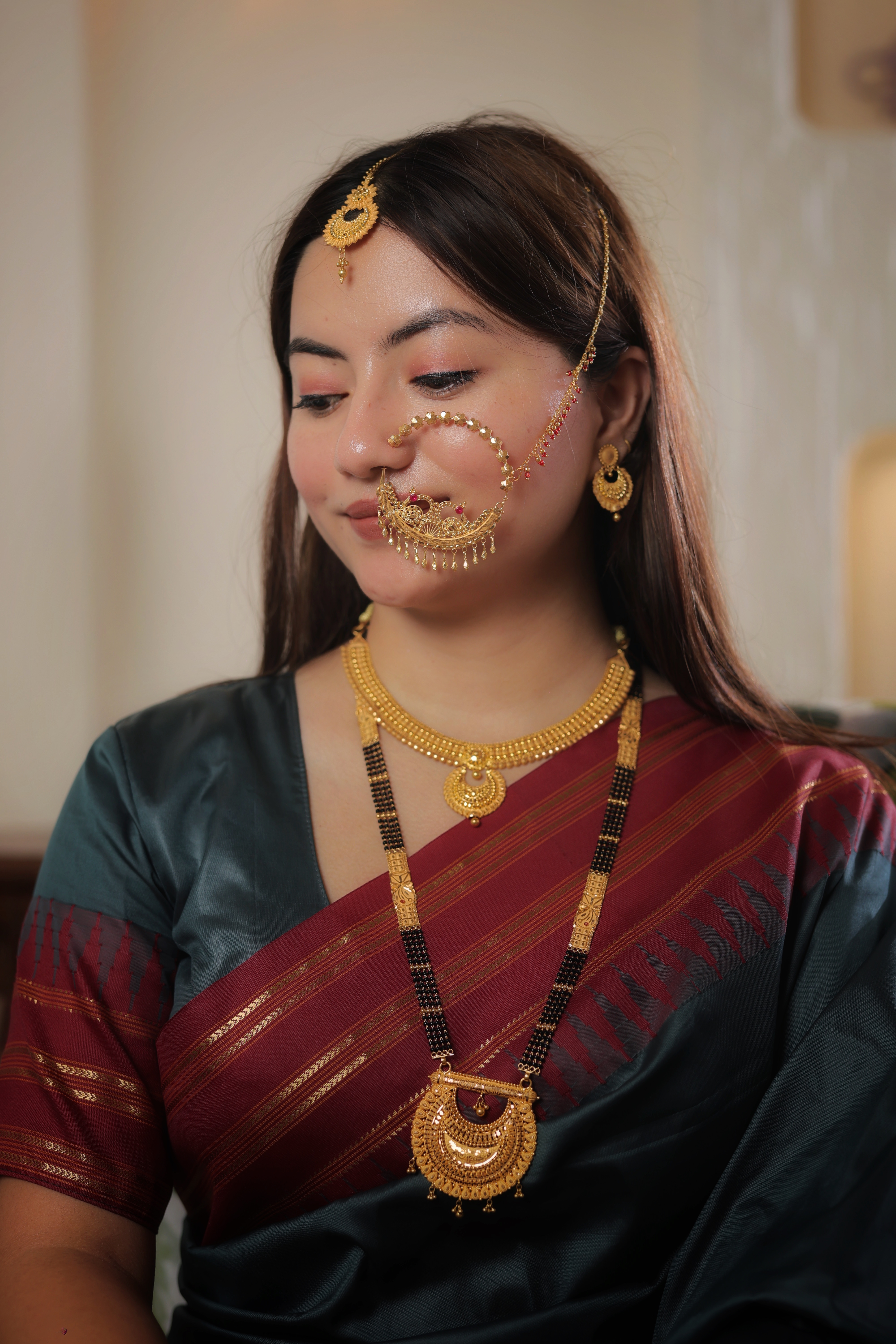 Floral Heart Traditional Gold Maang Tika with Intricate Filigree