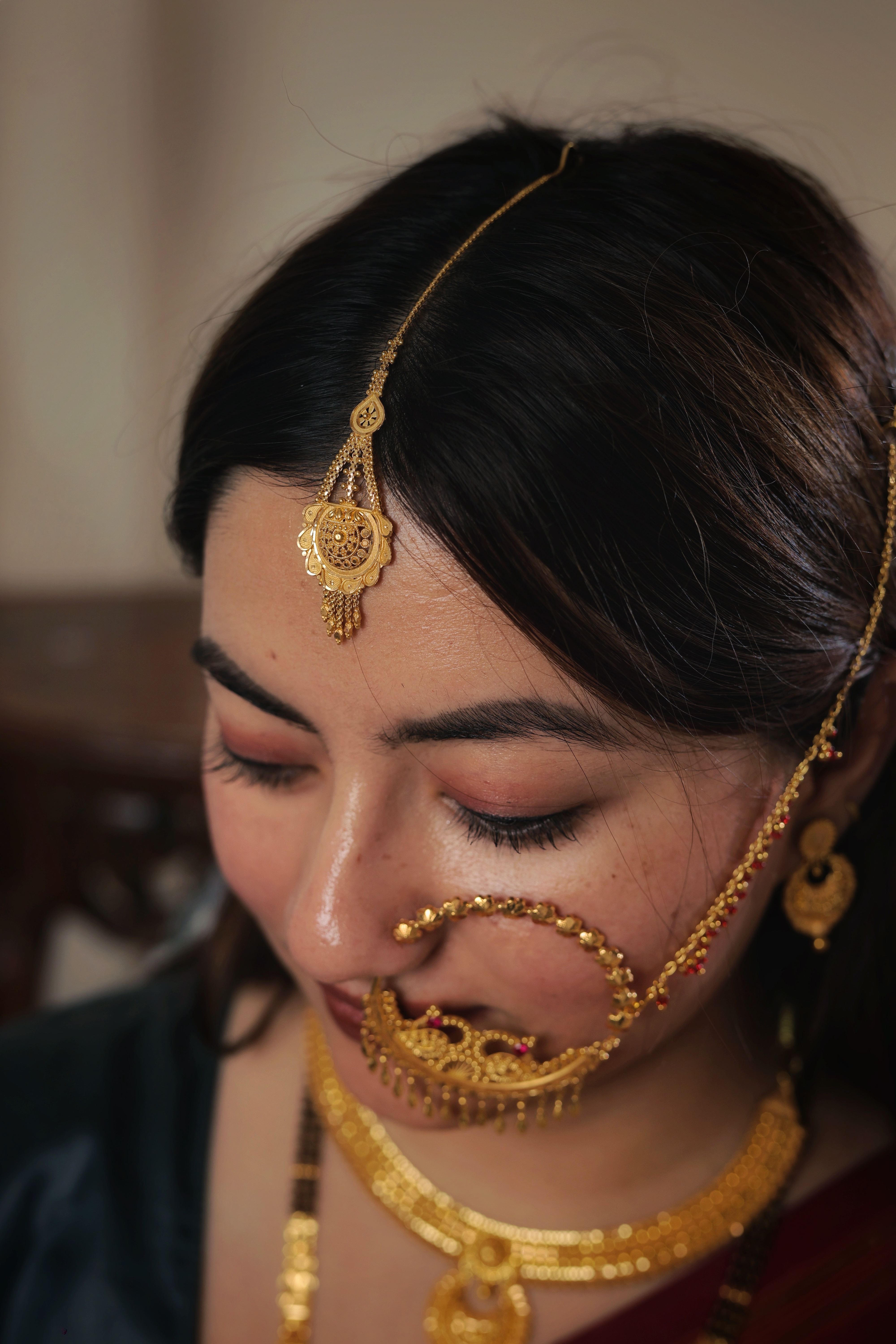 Floral Scalloped Traditional Gold Maang Tika with Cascading Tassels