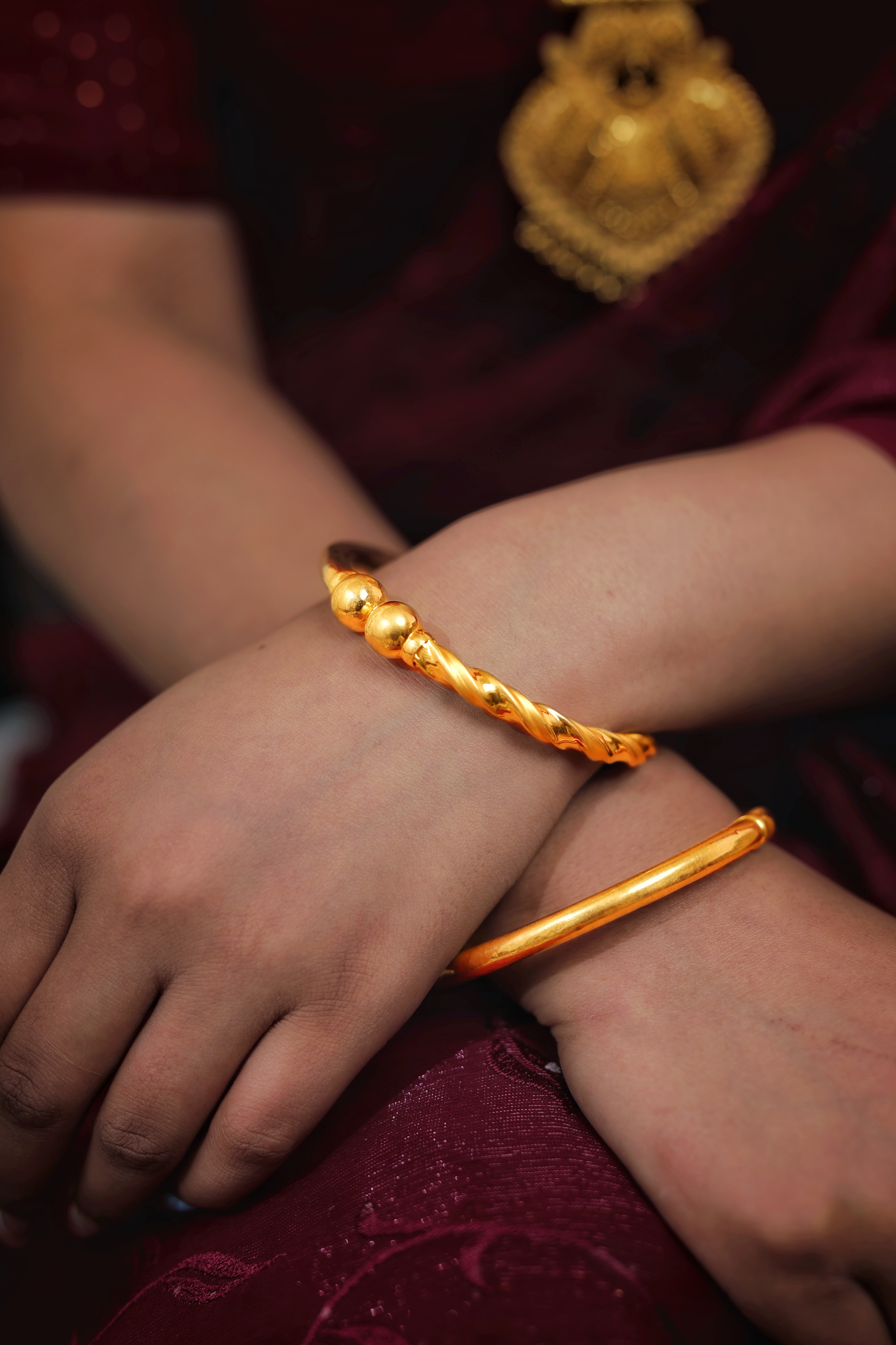 Twisted Rope Design Gold Bangles – Classic Designer Twist Pattern Gold Bangles for Women