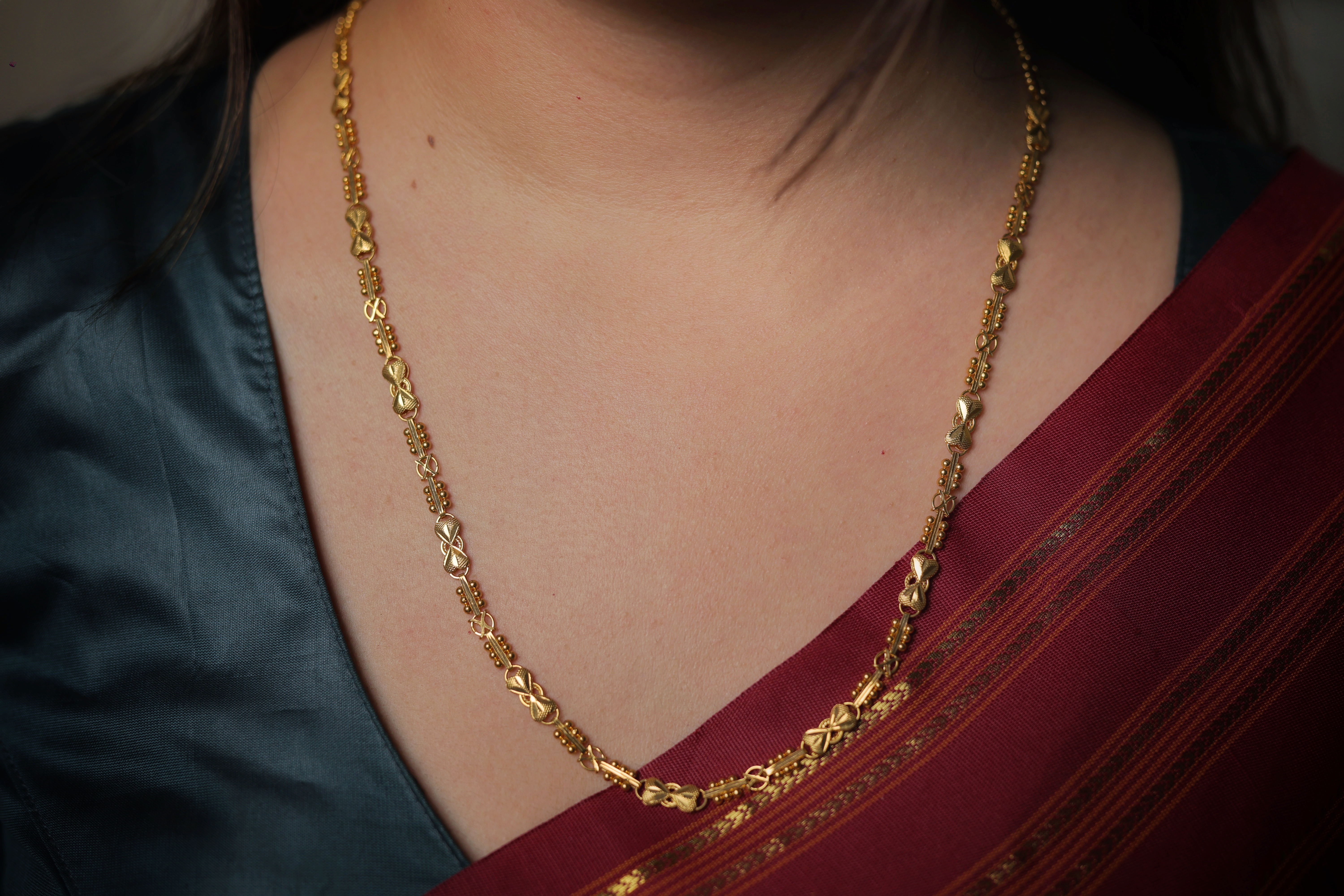 Elegant Women Textured Bead Gold Chain – Classic Designer Beaded Pattern Gold Chain for Women